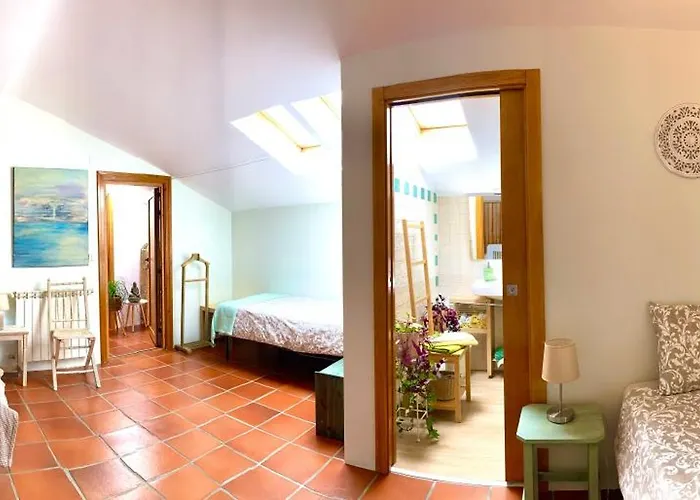 Casa Raiz & Retiro Bed & Breakfast *