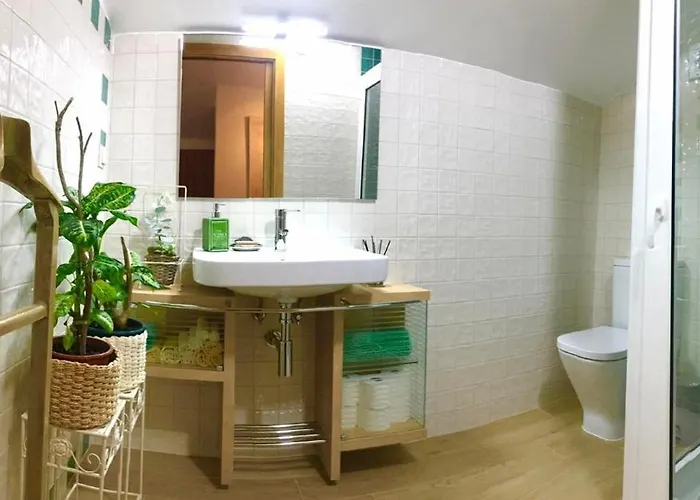 Casa Raiz & Retiro Bed & Breakfast