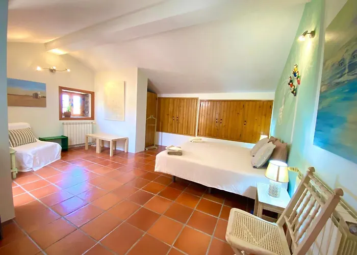 Casa Raiz & Retiro Bed & Breakfast